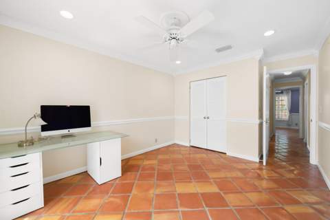 6760 Hollandaire Drive, Boca Raton FL - photo 20 of 34