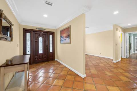 6760 Hollandaire Drive, Boca Raton FL - photo 12 of 34