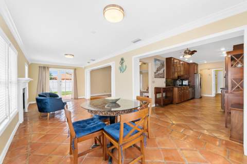 6760 Hollandaire Drive, Boca Raton FL - photo 8 of 34