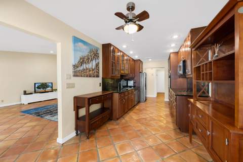 6760 Hollandaire Drive, Boca Raton FL - photo 7 of 34