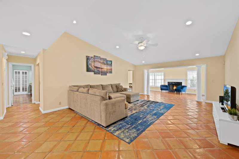 3 bedroom Single Family Residence at 6760 Hollandaire Drive, Amberwoods, Boca Raton — photo 2