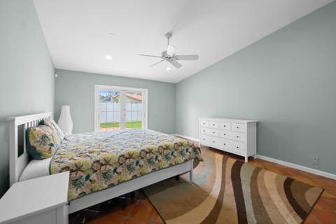6760 Hollandaire Drive, Boca Raton FL - photo 14 of 34