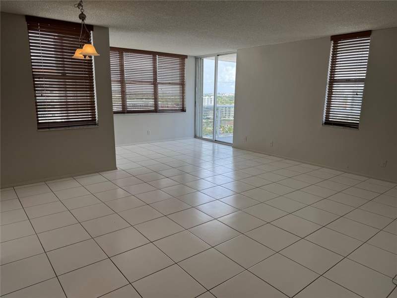 2 bedroom Condominium at 3015 N Ocean Boulevard #15A, Berkley South Condo, Fort Lauderdale — photo 3