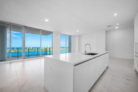 220 Lake Shore Drive #2202, Lake Park FL - photo 11 of 43