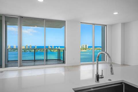 220 Lake Shore Drive #2202, Lake Park FL - photo 12 of 43