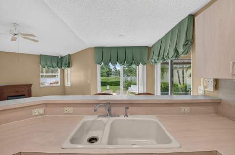 143 Citrus Park Circle, Boynton Beach FL - photo 17 of 39