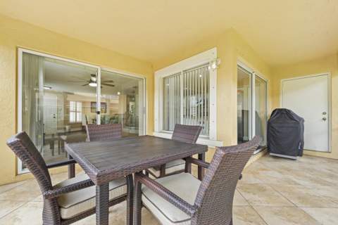 1727 Arezzo Circle, Boynton Beach FL - photo 20 of 33