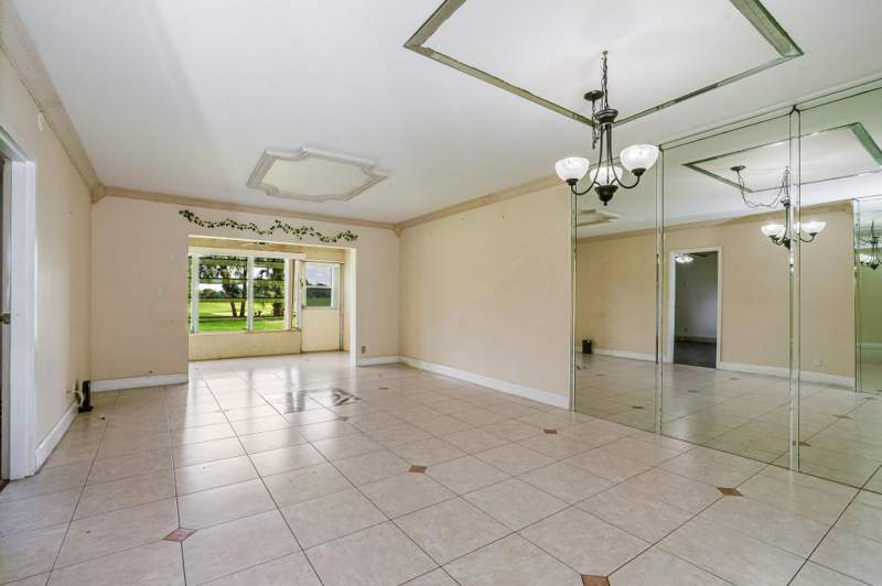 2 bedroom Condominium at 1010 Country Club Drive #108, Oriole Golf & Tennis Club Condo, Margate — photo 3
