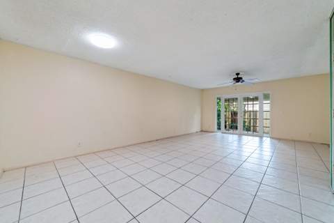 3021 NW 68th Street #11G, Fort Lauderdale FL - photo 6 of 33
