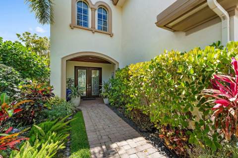 12140 Aviles Circle, Palm Beach Gardens FL - photo 11 of 76