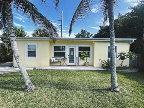 604 NW Poinsettia Street, Stuart FL - photo 6 of 53