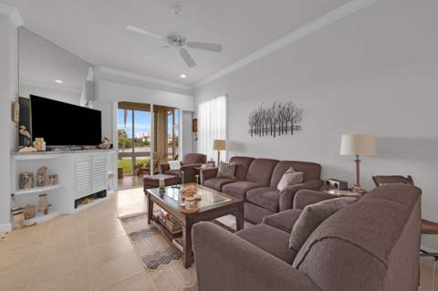 706 SW Aruba Bay, Port St. Lucie FL - photo 7 of 58