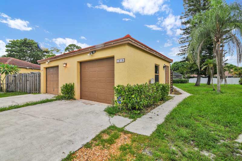 3 bedroom Villa at 1219 Periwinkle Place, Sugar Pond Manor Of Wellington, Wellington — photo 3