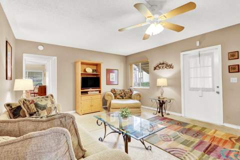 338 Knotty Pine Circle #D-1, Greenacres FL - photo 10 of 21