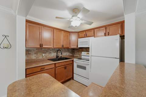 173 Kent J, West Palm Beach FL - photo 8 of 22