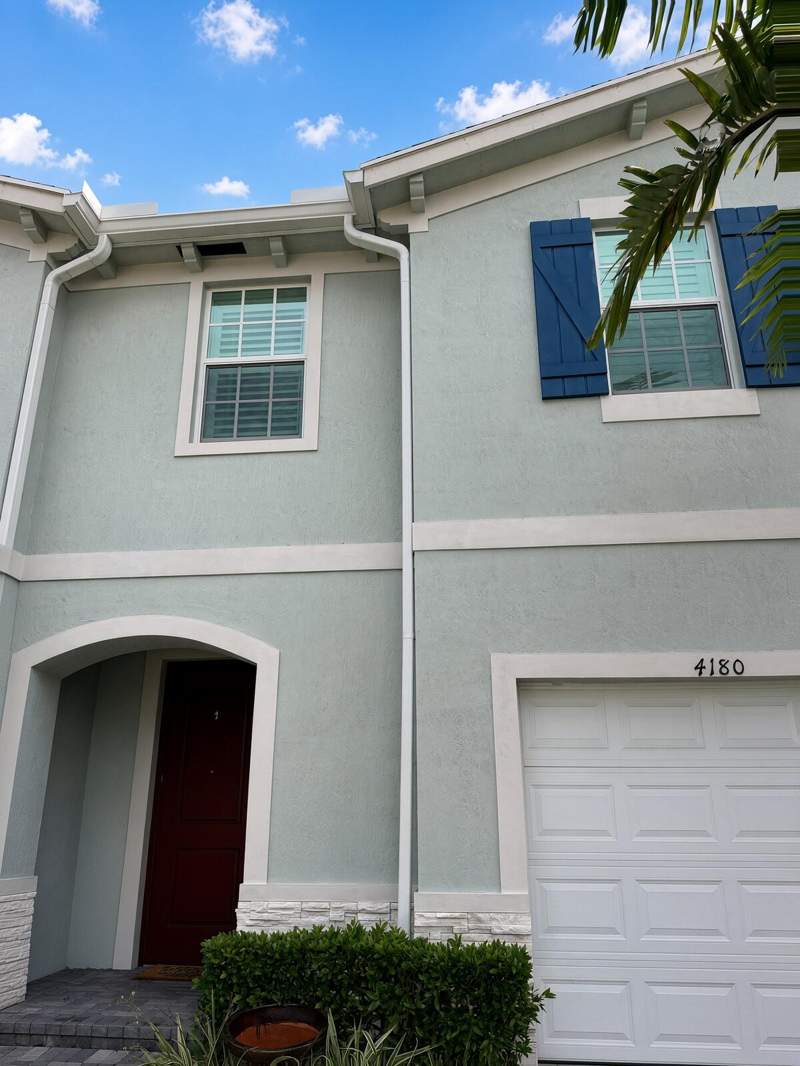 4 bedroom Townhouse at 4180 Lagoon Shore Drive, Lakeshore At The Fountains, Lake Worth — photo 4
