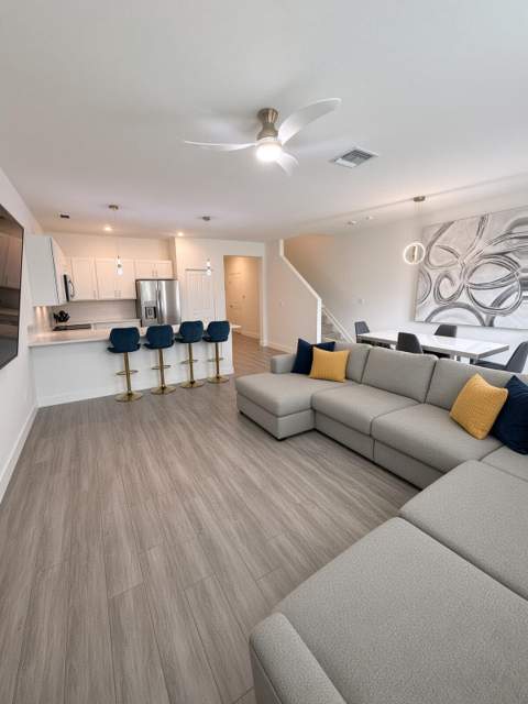 4180 Lagoon Shore Drive, Lake Worth FL - photo 13 of 31