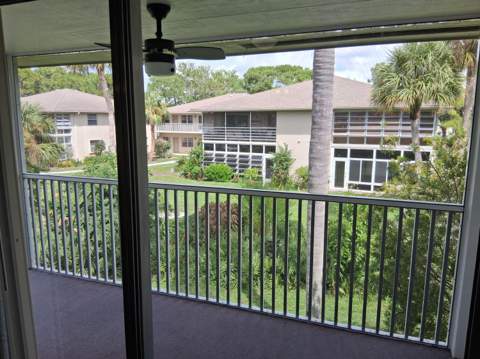 12 Lake Vista Trail #203, Port St. Lucie FL - photo 24 of 55