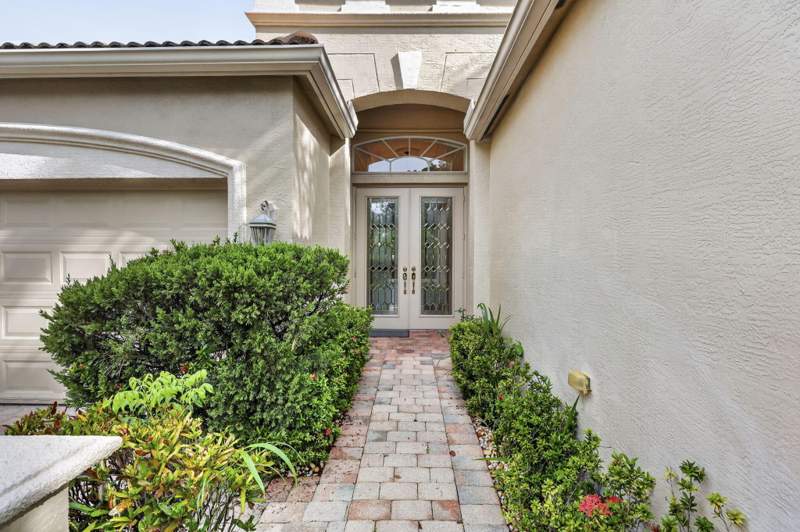 2 bedroom Single Family Residence at 9937 Via Elegante, Buena Vida, Wellington — photo 3