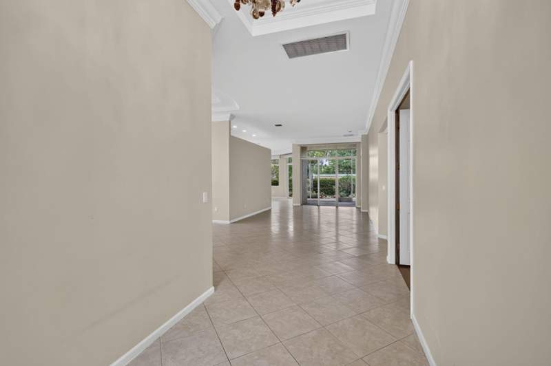 2 bedroom Single Family Residence at 9937 Via Elegante, Buena Vida, Wellington — photo 5