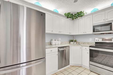 323 Knotty Pine Circle #A-2, Greenacres FL - photo 8 of 22