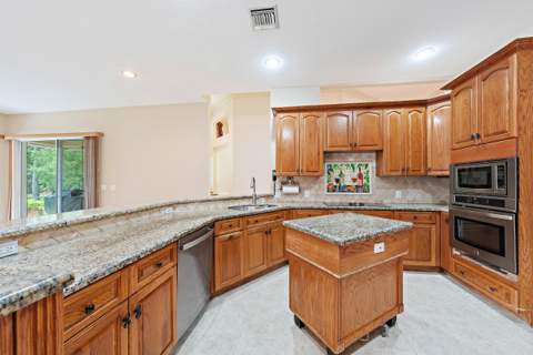 10672 154th Road, Jupiter FL - photo 9 of 20