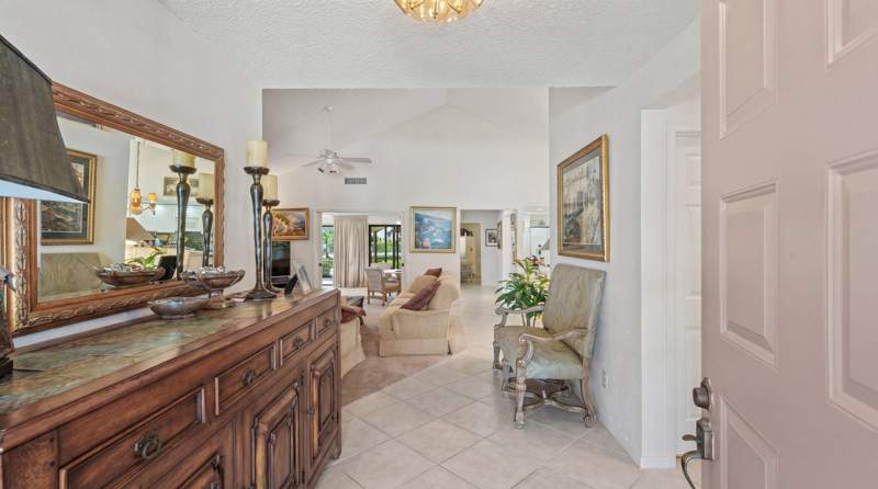 3 bedroom Single Family Residence at 16997 Freshwind Circle, Crosswinds At Jonathans Landing, Jupiter — photo 2