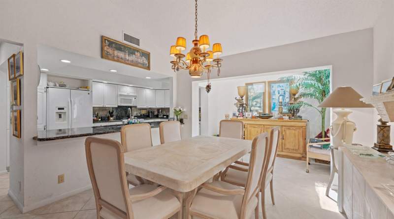 3 bedroom Single Family Residence at 16997 Freshwind Circle, Crosswinds At Jonathans Landing, Jupiter — photo 4
