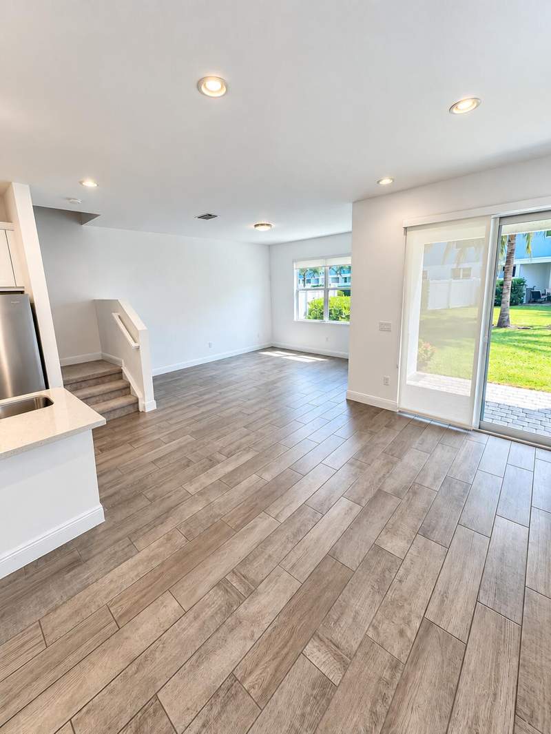 3 bedroom Townhouse at 558 Sanderling Circle, Deerfield Crossing, Deerfield Beach — photo 3