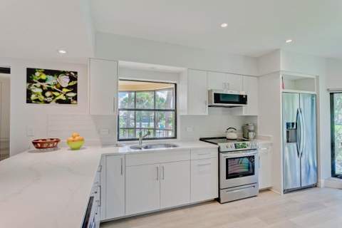 17053 Waterbend Drive, Jupiter FL - photo 8 of 26