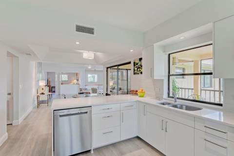 17053 Waterbend Drive, Jupiter FL - photo 10 of 26