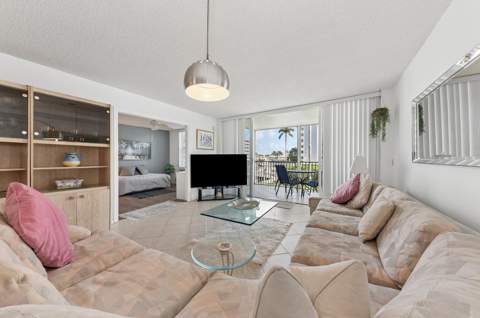 1 Harbourside Drive #1204, Delray Beach FL - photo 17 of 37