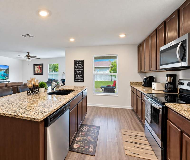 5 bedroom Single Family Residence at 1597 SW Leisure Lane, Port St Lucie Section 11, Port St. Lucie — photo 5