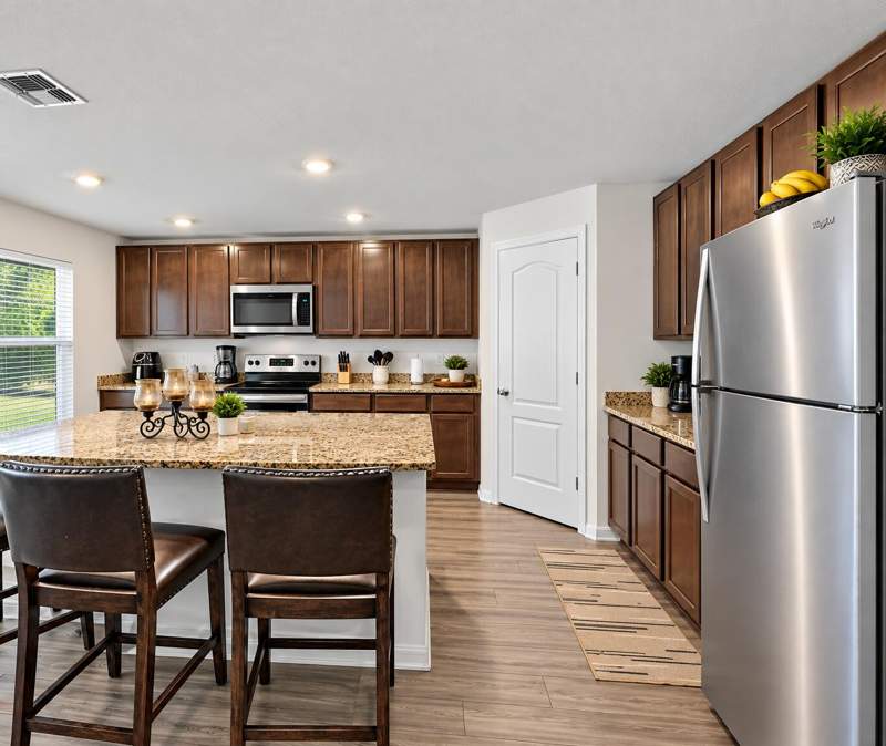5 bedroom Single Family Residence at 1597 SW Leisure Lane, Port St Lucie Section 11, Port St. Lucie — photo 4