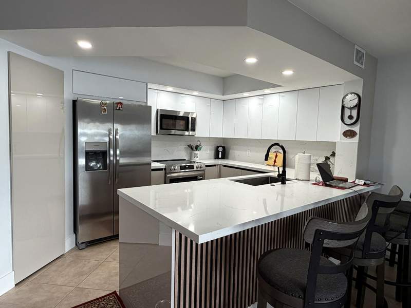 1 bedroom Condominium at 13705 SW 12th Street #311B, Suffolk At Century Village, Pembroke Pines — photo 2