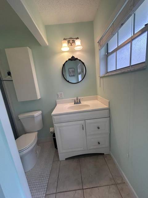 878 Worcester Lane, Lake Worth FL - photo 9 of 25