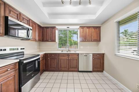6294 Leslie Street, Jupiter FL - photo 9 of 28