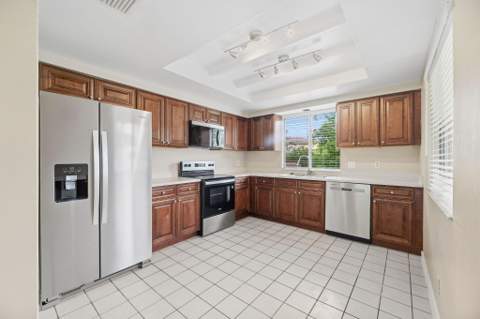 6294 Leslie Street, Jupiter FL - photo 11 of 28