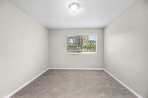6294 Leslie Street, Jupiter FL - photo 15 of 28