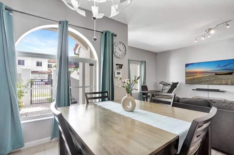 2 bedroom Townhouse at 3513 NW 29th Court, Bella Vista, Lauderdale Lakes — photo 3