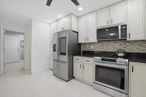 9642 NW 1st Place, Coral Springs FL - photo 10 of 51