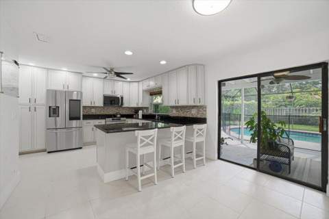 9642 NW 1st Place, Coral Springs FL - photo 12 of 51
