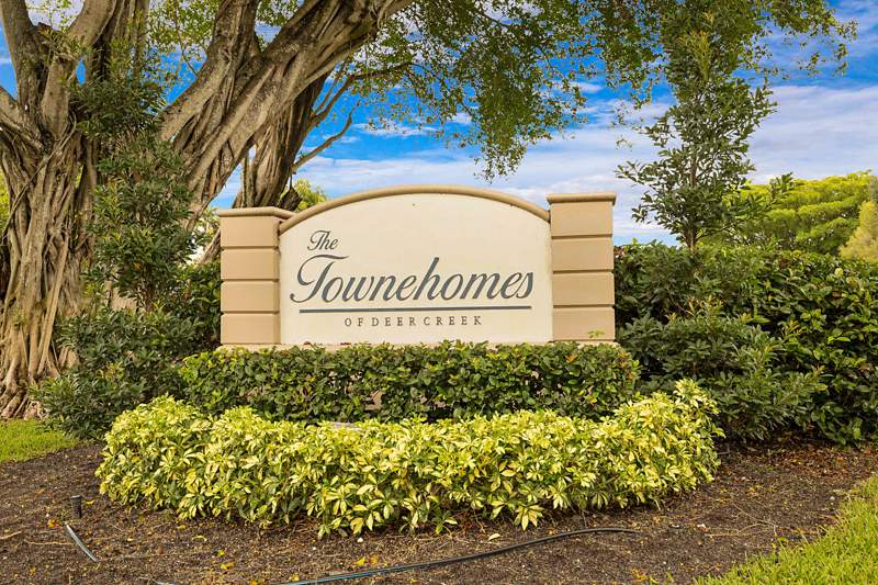 2 bedroom Villa at 702 Deer Creek North Shore Drive, Townhomes of Deer Creek, Deerfield Beach — photo 2