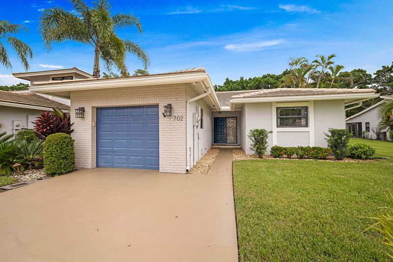 2 bedroom Villa at 702 Deer Creek North Shore Drive, Townhomes of Deer Creek, Deerfield Beach — photo 3
