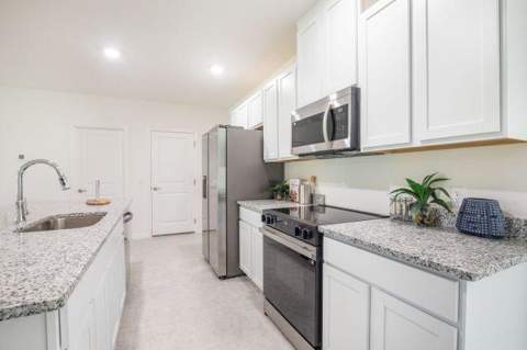 6447 NW Hemlock Street, Port St. Lucie FL - photo 6 of 21