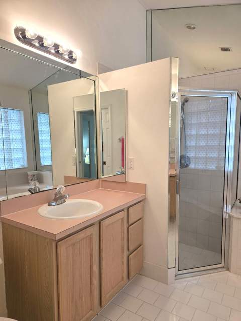 139 Saratoga Boulevard, Royal Palm Beach FL - photo 20 of 71