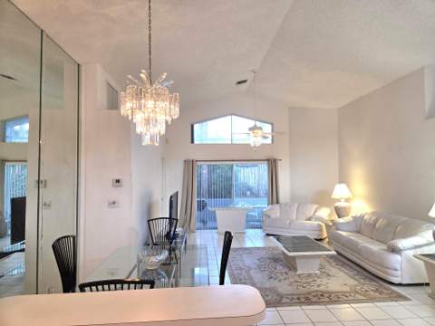 139 Saratoga Boulevard, Royal Palm Beach FL - photo 15 of 71