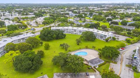 3015 Berkshire A, Deerfield Beach FL - photo 23 of 53