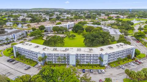 3015 Berkshire A, Deerfield Beach FL - photo 24 of 53