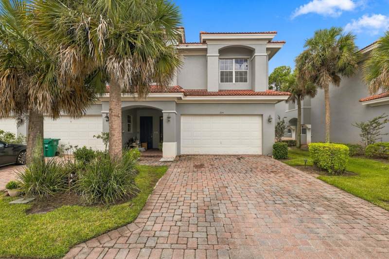 3 bedroom Single Family Residence at 2154 SW Cape Cod Drive, Third Replat Of Portofino Isles, Port St. Lucie — photo 2